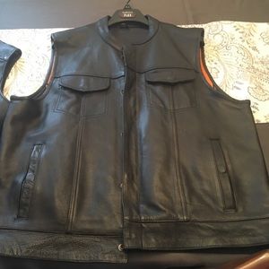 Men’s Leather Motorcycle Vest